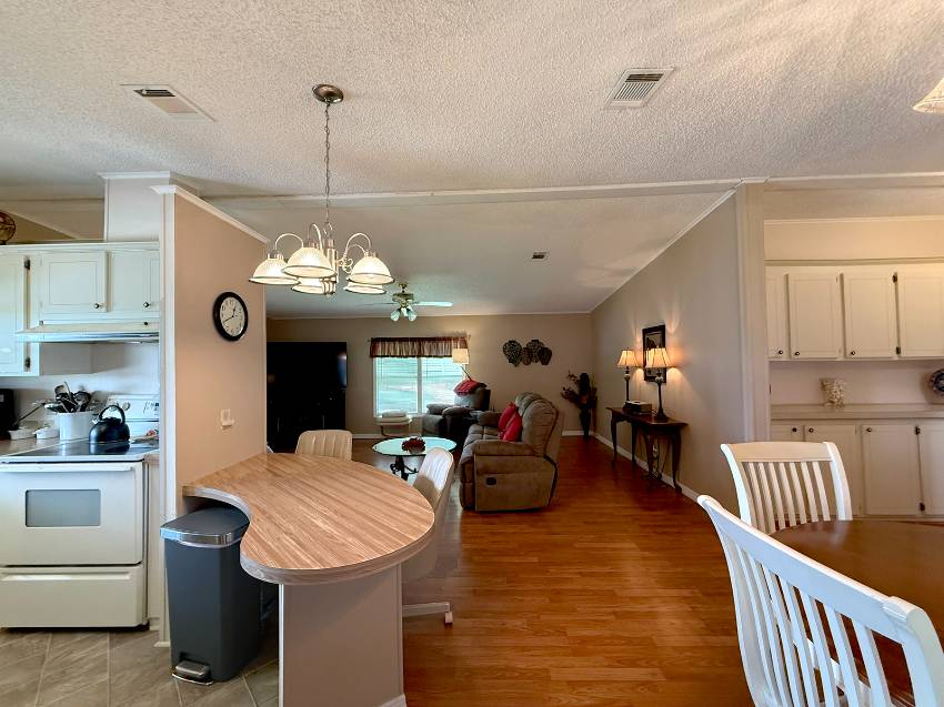 8104 Lake View Dr S a Ellenton, FL Mobile or Manufactured Home for Sale